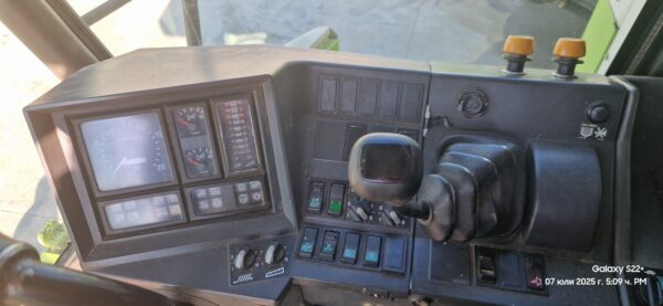 Зърнокомбайн марка CLAAS модел MEGA 360 - Image 10