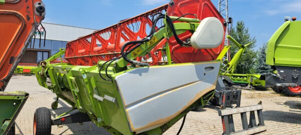 Зърнокомбайн марка CLAAS модел TUCANO 440 - Image 11