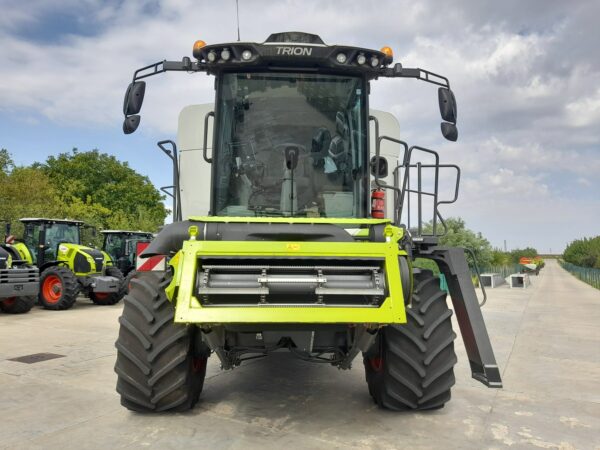 Зърнокомбайн марка CLAAS модел TRION 640 - Image 7