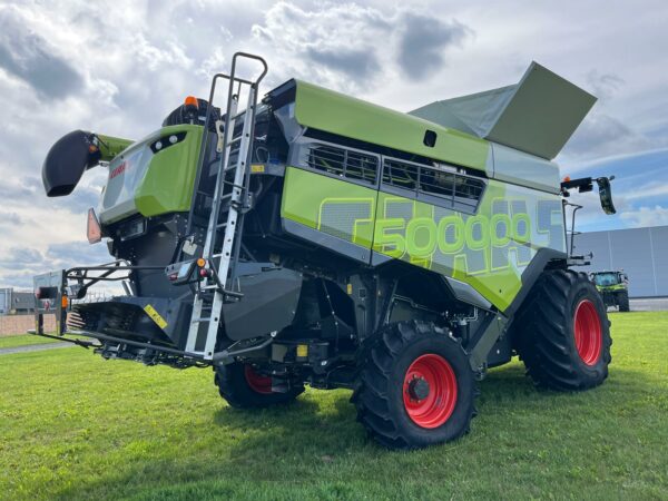 Зърнокомбайн марка CLAAS модел LEXION 6800 - Image 10