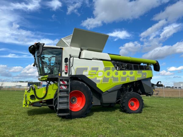 Зърнокомбайн марка CLAAS модел LEXION 6800 - Image 11