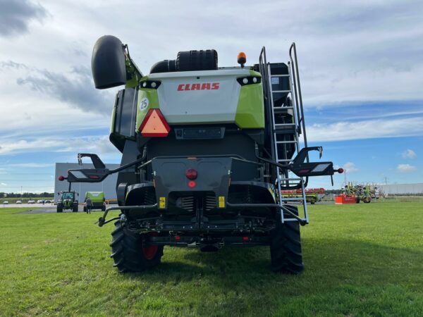 Зърнокомбайн марка CLAAS модел LEXION 6800 - Image 3