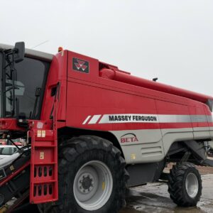 Зърнокомбайн марка Massey Ferguson 7270