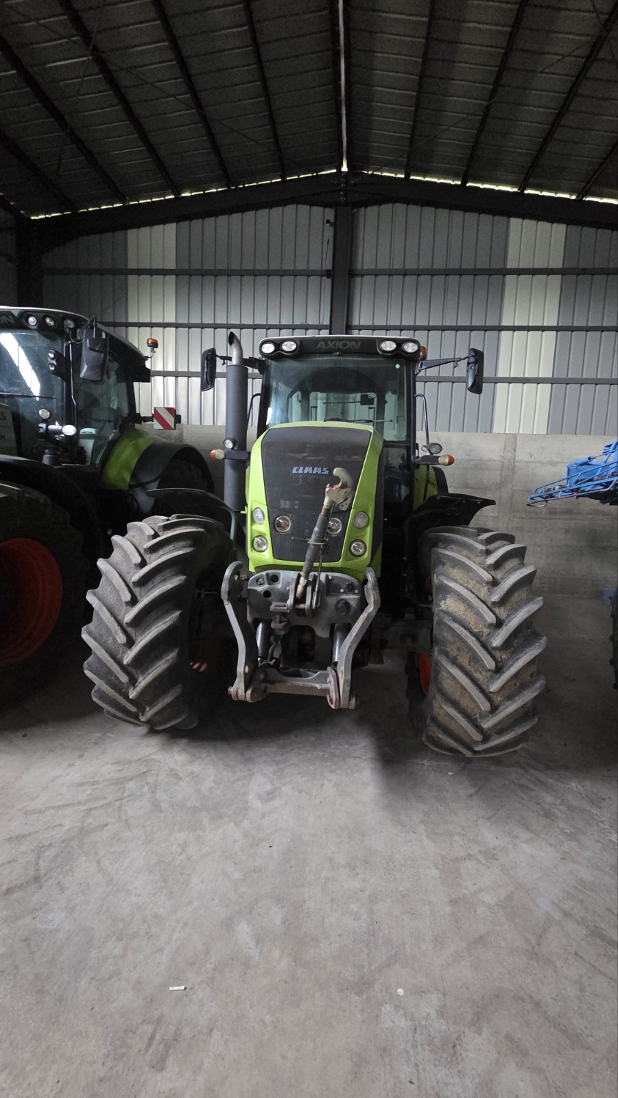 Трактор марка CLAAS модел AXION 850 - Image 7